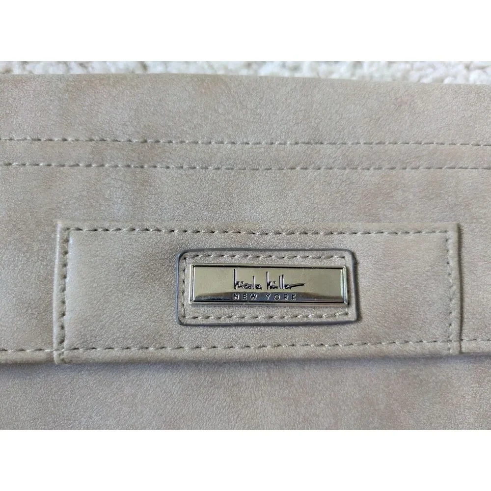 NWT Nicole Miller New York Light Brown Taupe Wallet